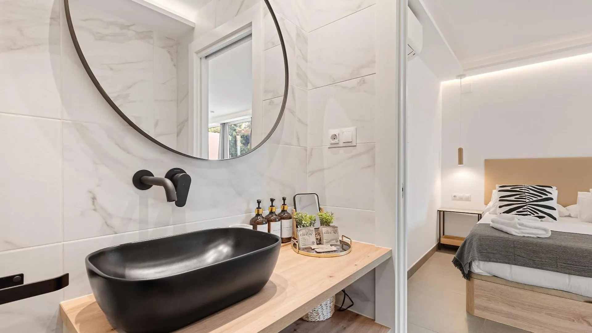 Manuela'S Whim Apartment Malaga