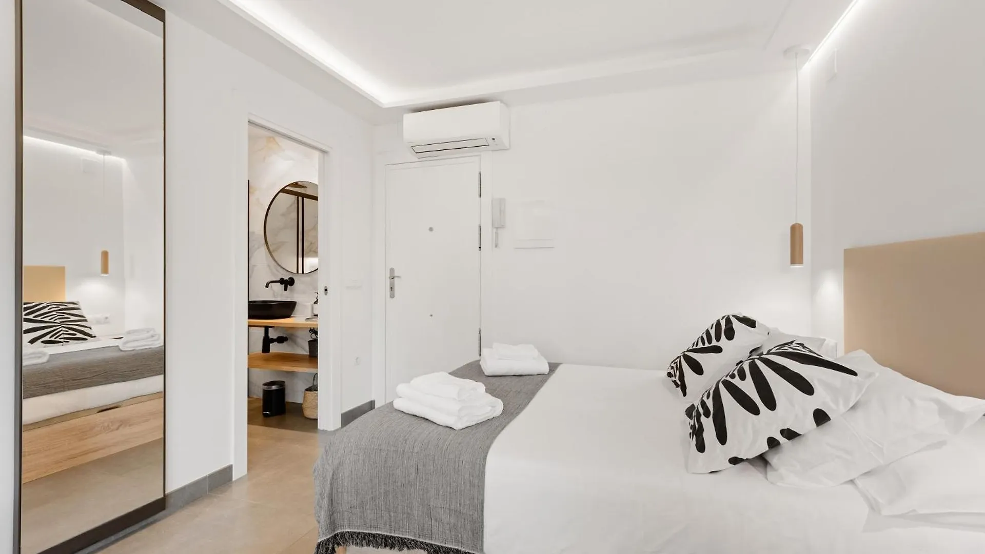 Manuela'S Whim Apartment Malaga