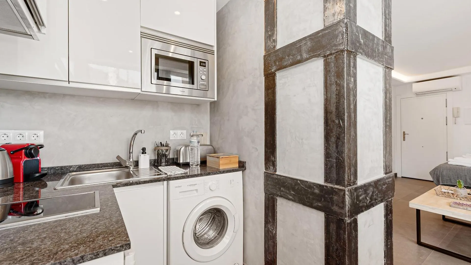 Manuela'S Whim Apartment Malaga