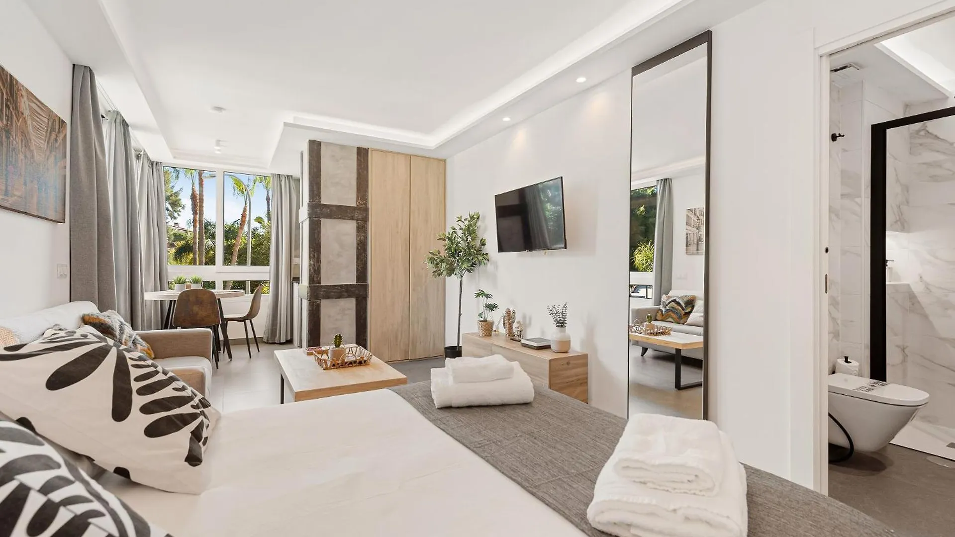 Manuela'S Whim Apartment Malaga Spain